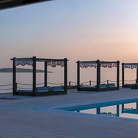 Ambassador Luxury 4* باروس