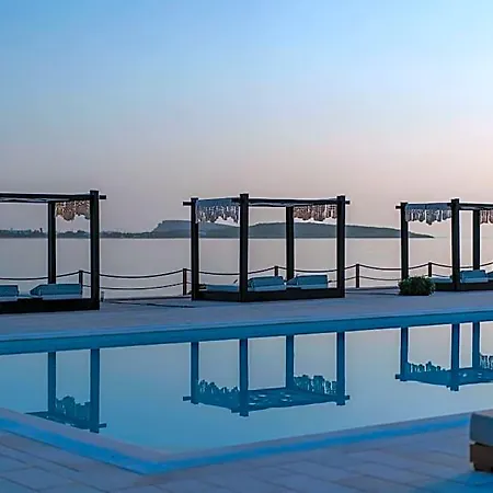 فندق Ambassador Luxury 4*
